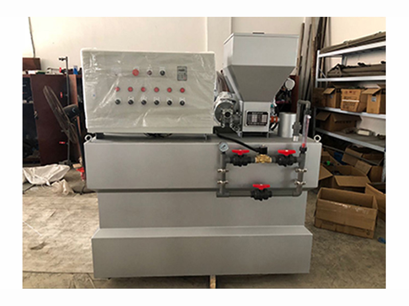 一體化加藥裝置可實現(xiàn)手動和自動相互轉(zhuǎn)換加藥